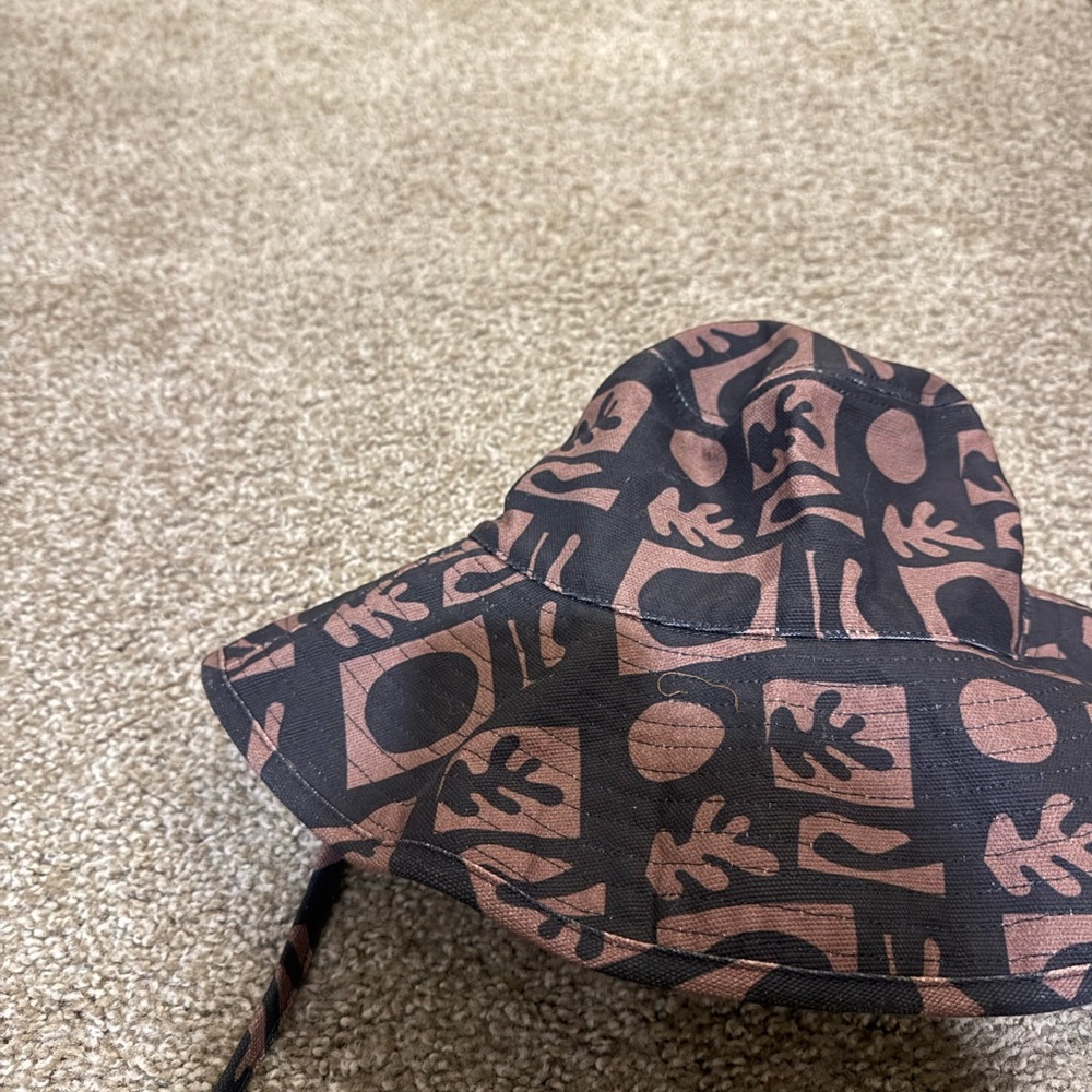 Lack of Color Women's Black and Brown Patterned Bucket Hat - Picture 5 of 5